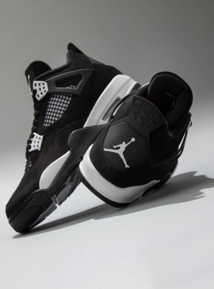 Jordan 4 Retro